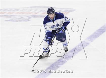 Thumbnail 3 in Boston College High vs. Seton Hall Prep (Notre Dame New Year's Invitational Semifinal) photogallery.