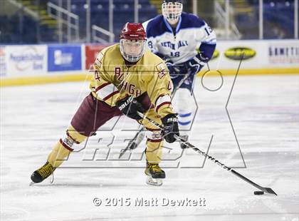 Thumbnail 2 in Boston College High vs. Seton Hall Prep (Notre Dame New Year's Invitational Semifinal) photogallery.