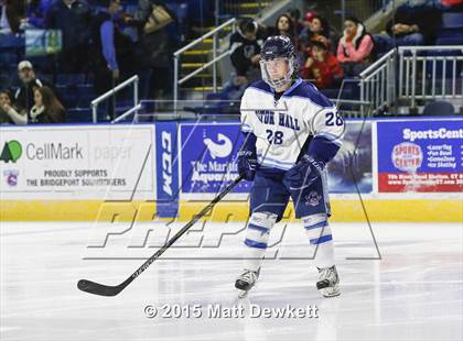 Thumbnail 1 in Boston College High vs. Seton Hall Prep (Notre Dame New Year's Invitational Semifinal) photogallery.