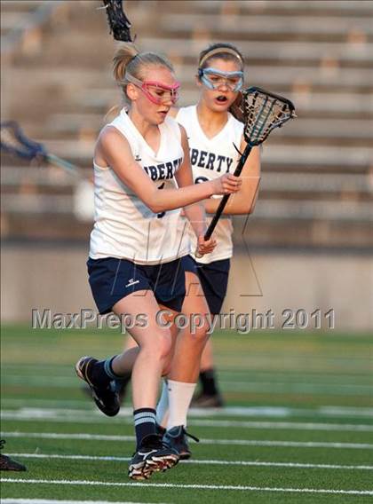 Thumbnail 2 in Oregon Episcopal vs. Liberty photogallery.