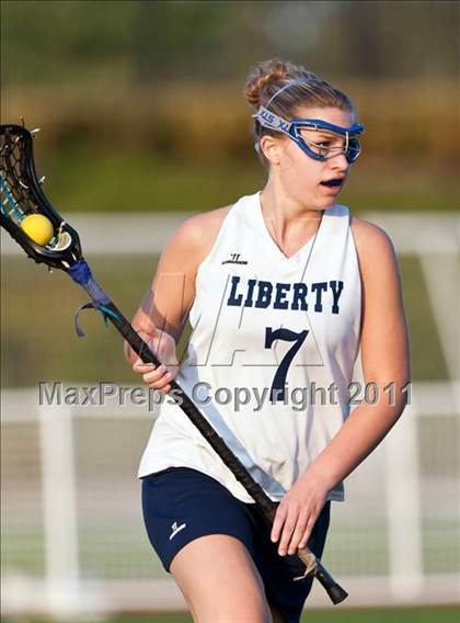 Thumbnail 3 in Oregon Episcopal vs. Liberty photogallery.