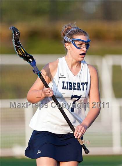 Thumbnail 2 in Oregon Episcopal vs. Liberty photogallery.