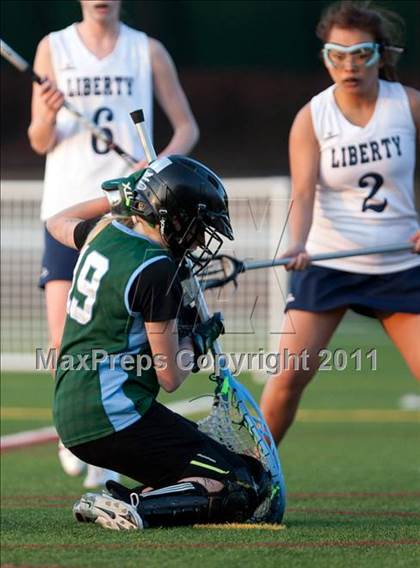 Thumbnail 3 in Oregon Episcopal vs. Liberty photogallery.
