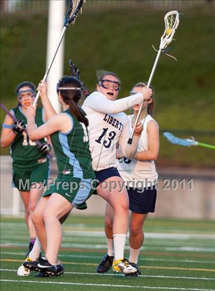 Thumbnail 2 in Oregon Episcopal vs. Liberty photogallery.