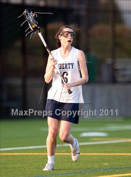 Thumbnail 2 in Oregon Episcopal vs. Liberty photogallery.