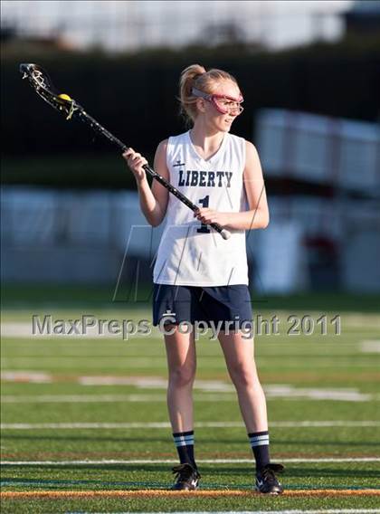 Thumbnail 3 in Oregon Episcopal vs. Liberty photogallery.