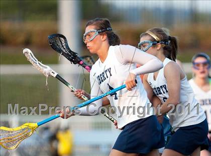 Thumbnail 2 in Oregon Episcopal vs. Liberty photogallery.