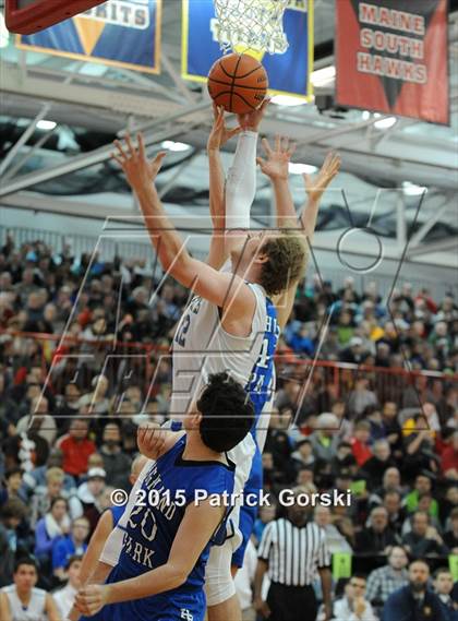 Thumbnail 1 in Highland Park vs Lake Forest (McDonald's City-Suburban Showdown) photogallery.