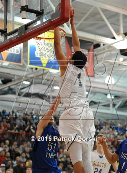 Thumbnail 2 in Highland Park vs Lake Forest (McDonald's City-Suburban Showdown) photogallery.