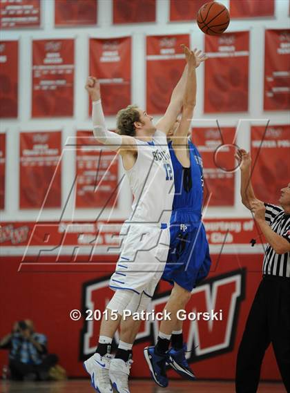 Thumbnail 2 in Highland Park vs Lake Forest (McDonald's City-Suburban Showdown) photogallery.