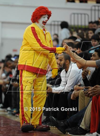 Thumbnail 3 in Highland Park vs Lake Forest (McDonald's City-Suburban Showdown) photogallery.