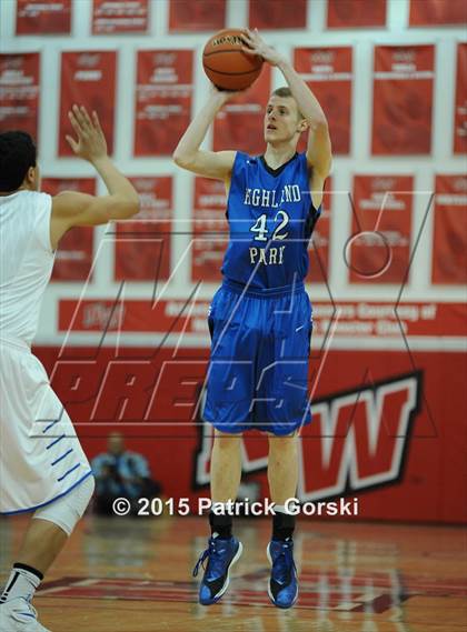 Thumbnail 1 in Highland Park vs Lake Forest (McDonald's City-Suburban Showdown) photogallery.
