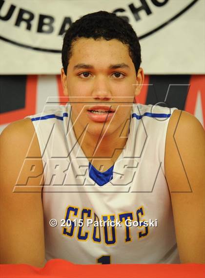 Thumbnail 3 in Highland Park vs Lake Forest (McDonald's City-Suburban Showdown) photogallery.