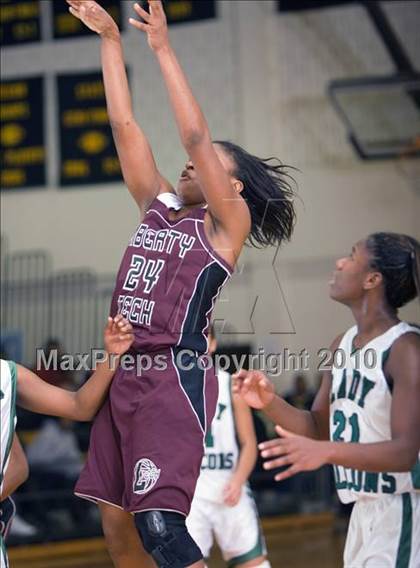 Thumbnail 1 in Liberty Tech Magnet vs Lake County (Dyersburg Tournament) photogallery.