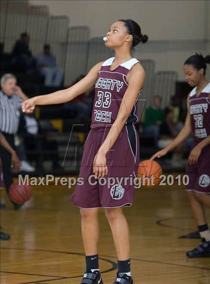 Thumbnail 3 in Liberty Tech Magnet vs Lake County (Dyersburg Tournament) photogallery.