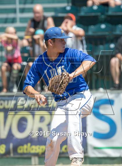 Thumbnail 3 in Oxford vs. St. John Paul II (MIAA Division 4 Final) photogallery.