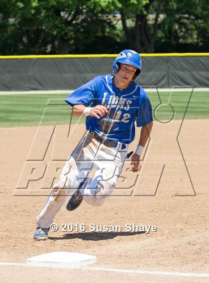 Thumbnail 2 in Oxford vs. St. John Paul II (MIAA Division 4 Final) photogallery.