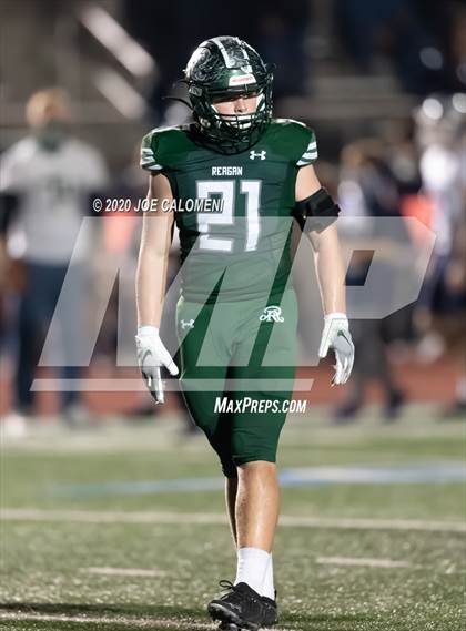 Thumbnail 1 in Reagan [Ronald] vs Smithson Valley (UIL 6A BI-District) photogallery.