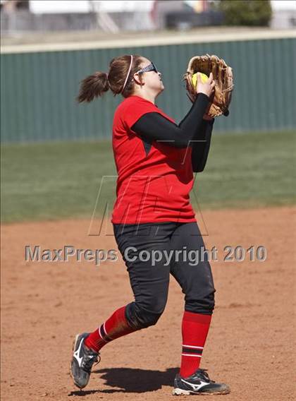 Thumbnail 2 in Burleson vs. Keller Central (Mansfield ISD Varsity Softball Tournament) photogallery.