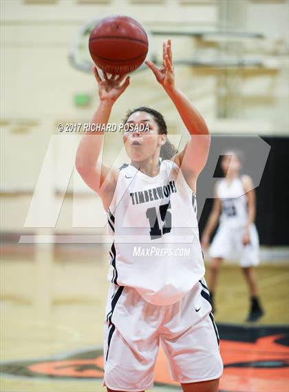 Thumbnail 2 in Sierra vs. Clovis East photogallery.