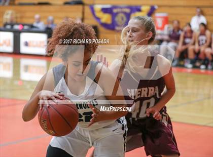 Thumbnail 1 in Sierra vs. Clovis East photogallery.