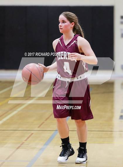 Thumbnail 3 in Sierra vs. Clovis East photogallery.