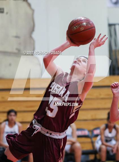 Thumbnail 1 in Sierra vs. Clovis East photogallery.