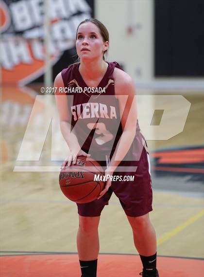 Thumbnail 2 in Sierra vs. Clovis East photogallery.