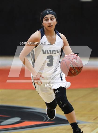 Thumbnail 2 in Sierra vs. Clovis East photogallery.