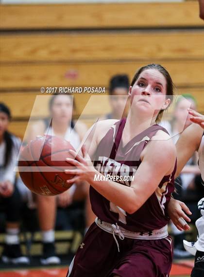 Thumbnail 3 in Sierra vs. Clovis East photogallery.