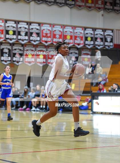 Thumbnail 2 in Paloma Valley vs. Beaumont photogallery.