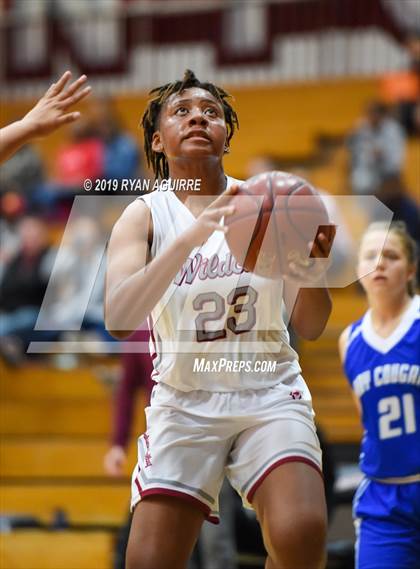 Thumbnail 3 in Paloma Valley vs. Beaumont photogallery.