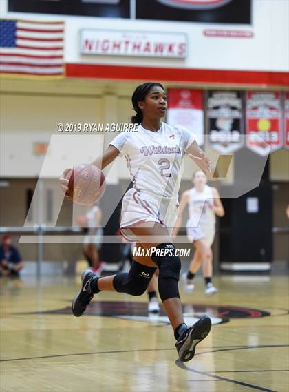 Thumbnail 3 in Paloma Valley vs. Beaumont photogallery.