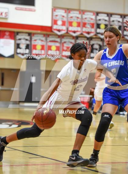 Thumbnail 1 in Paloma Valley vs. Beaumont photogallery.