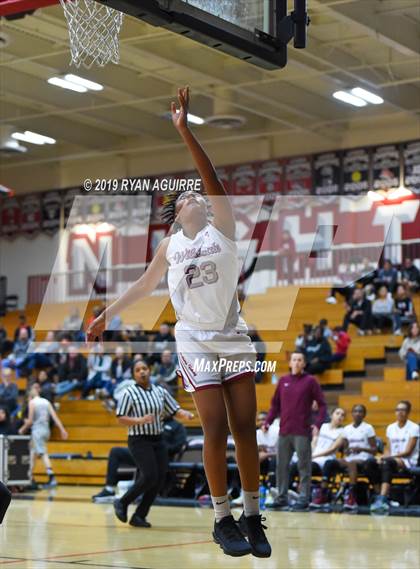 Thumbnail 2 in Paloma Valley vs. Beaumont photogallery.