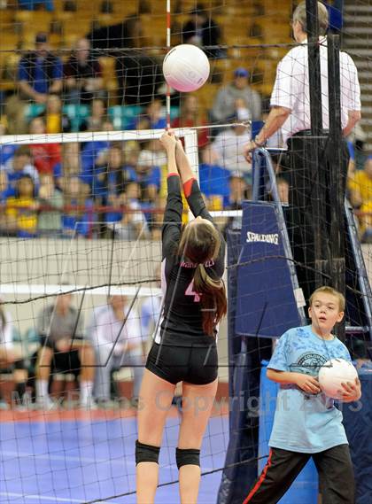 Thumbnail 3 in Lewis-Palmer vs. Roosevelt (CHSAA 4A Pool I) photogallery.