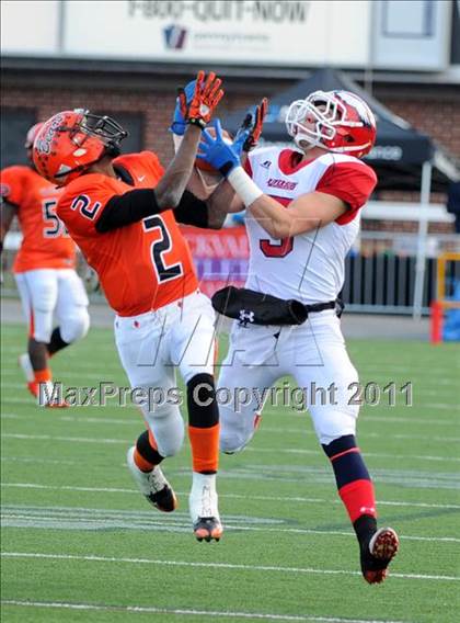 Thumbnail 1 in Riverside vs. Clairton (PIAA Class A Final) photogallery.
