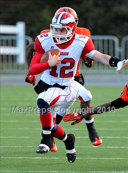 Thumbnail 2 in Riverside vs. Clairton (PIAA Class A Final) photogallery.