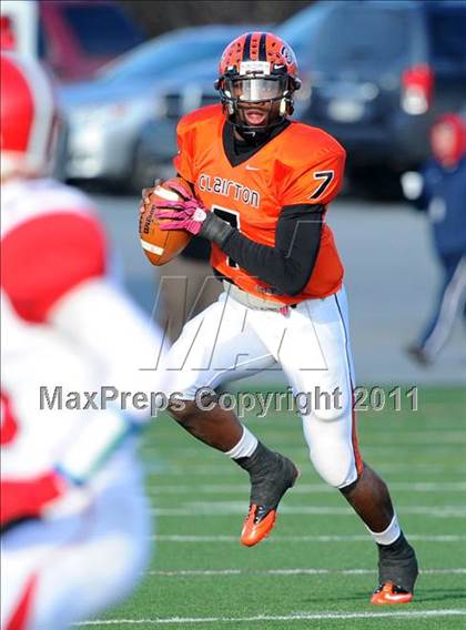 Thumbnail 2 in Riverside vs. Clairton (PIAA Class A Final) photogallery.