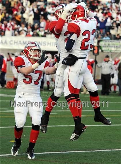 Thumbnail 2 in Riverside vs. Clairton (PIAA Class A Final) photogallery.