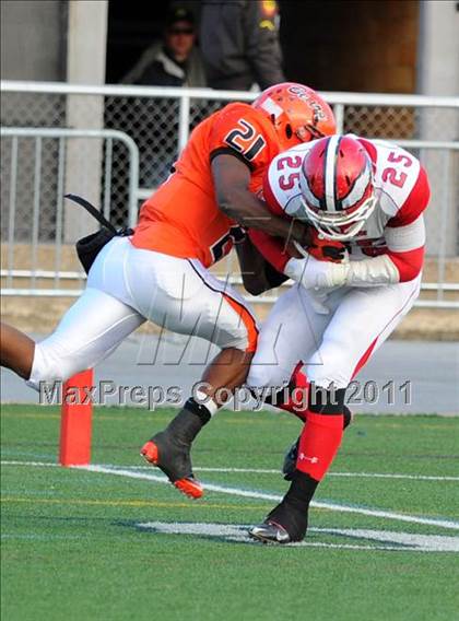 Thumbnail 1 in Riverside vs. Clairton (PIAA Class A Final) photogallery.