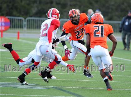 Thumbnail 3 in Riverside vs. Clairton (PIAA Class A Final) photogallery.
