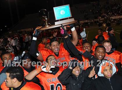 Thumbnail 2 in Riverside vs. Clairton (PIAA Class A Final) photogallery.