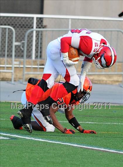 Thumbnail 2 in Riverside vs. Clairton (PIAA Class A Final) photogallery.