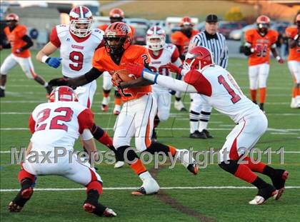 Thumbnail 2 in Riverside vs. Clairton (PIAA Class A Final) photogallery.