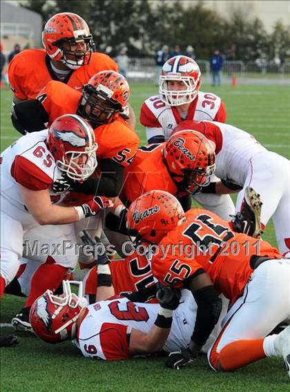 Thumbnail 3 in Riverside vs. Clairton (PIAA Class A Final) photogallery.