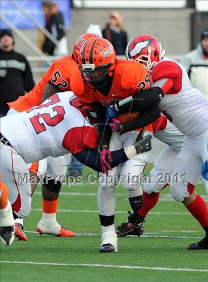 Thumbnail 2 in Riverside vs. Clairton (PIAA Class A Final) photogallery.