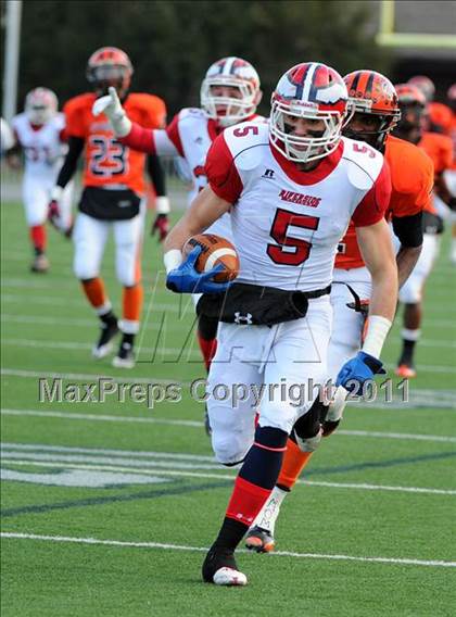Thumbnail 1 in Riverside vs. Clairton (PIAA Class A Final) photogallery.