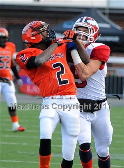Thumbnail 3 in Riverside vs. Clairton (PIAA Class A Final) photogallery.