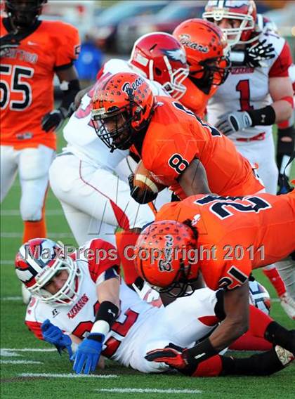 Thumbnail 3 in Riverside vs. Clairton (PIAA Class A Final) photogallery.